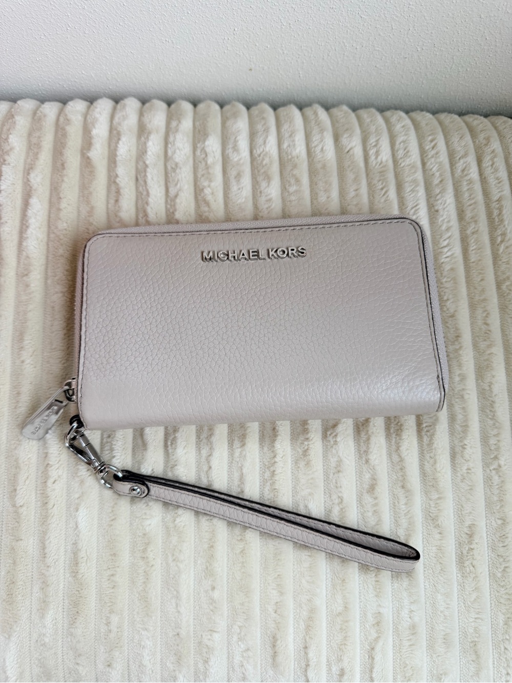 Michael Kors Pebbled Leather Wristlet Wallet